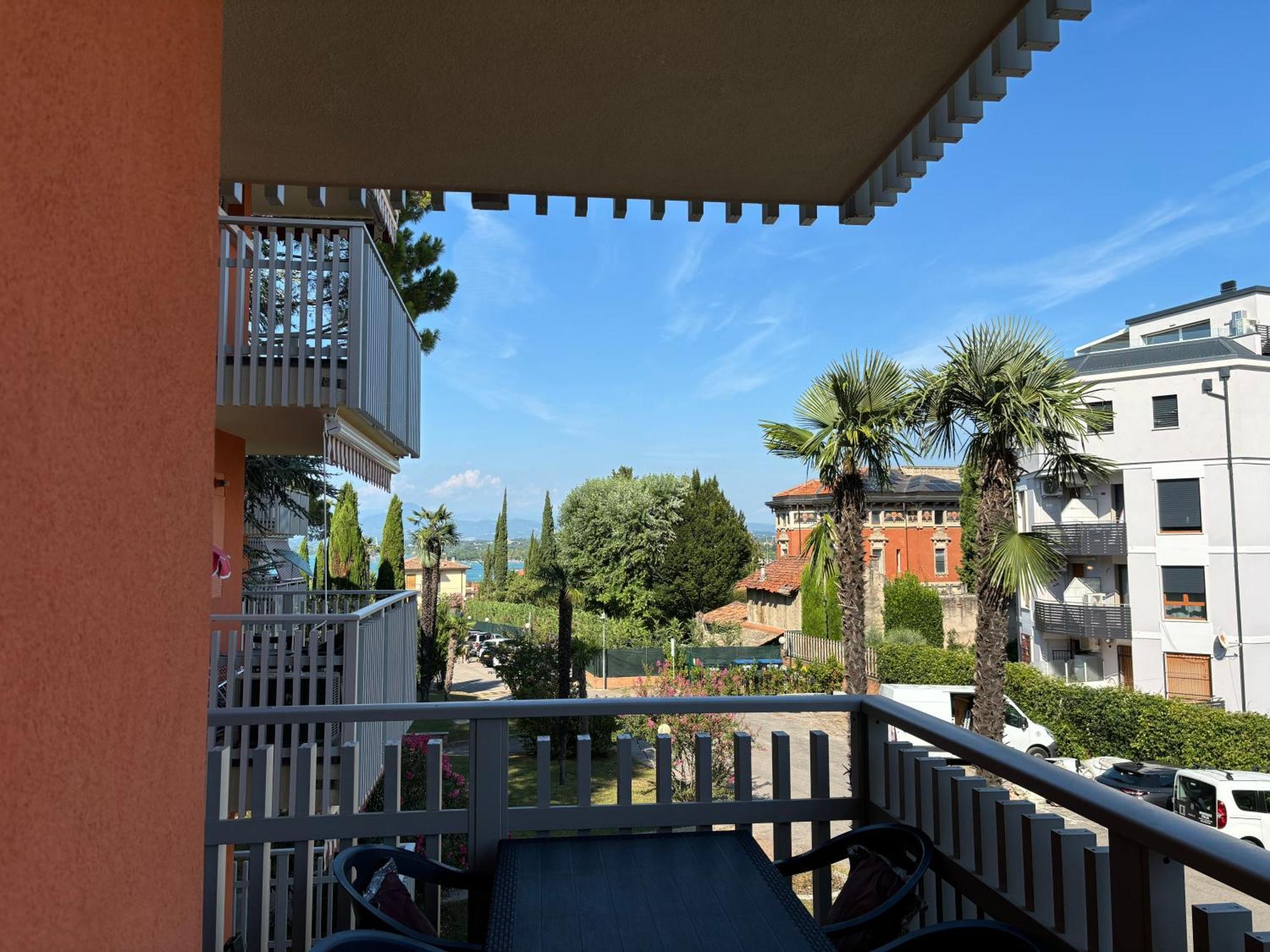 Appartamento Peschiera Пескиера дел Гарда Екстериор снимка