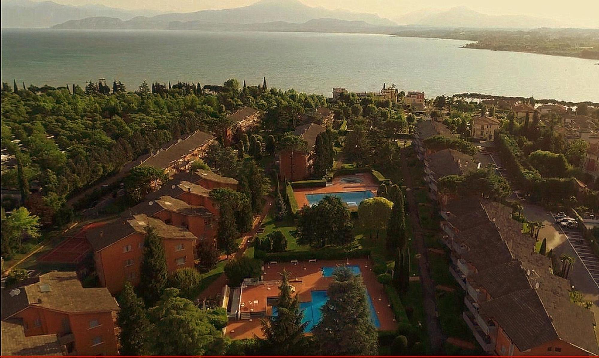 Appartamento Peschiera Пескиера дел Гарда Екстериор снимка